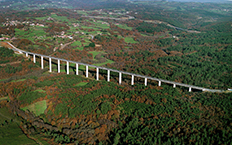 Vista aérea del trazado del tren de alta velocidad Lalín-Santiago de Compostela