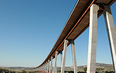 Vista inferior del tramo de alta velocidad en altura